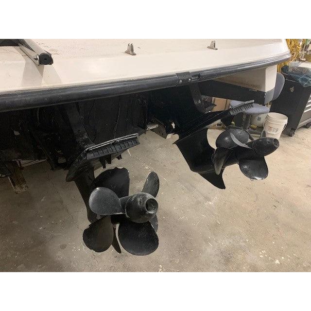 1992 CHAPARRAL SIGNATURE 28 – START ENJOYING LIFE ON THE WATER NOW!