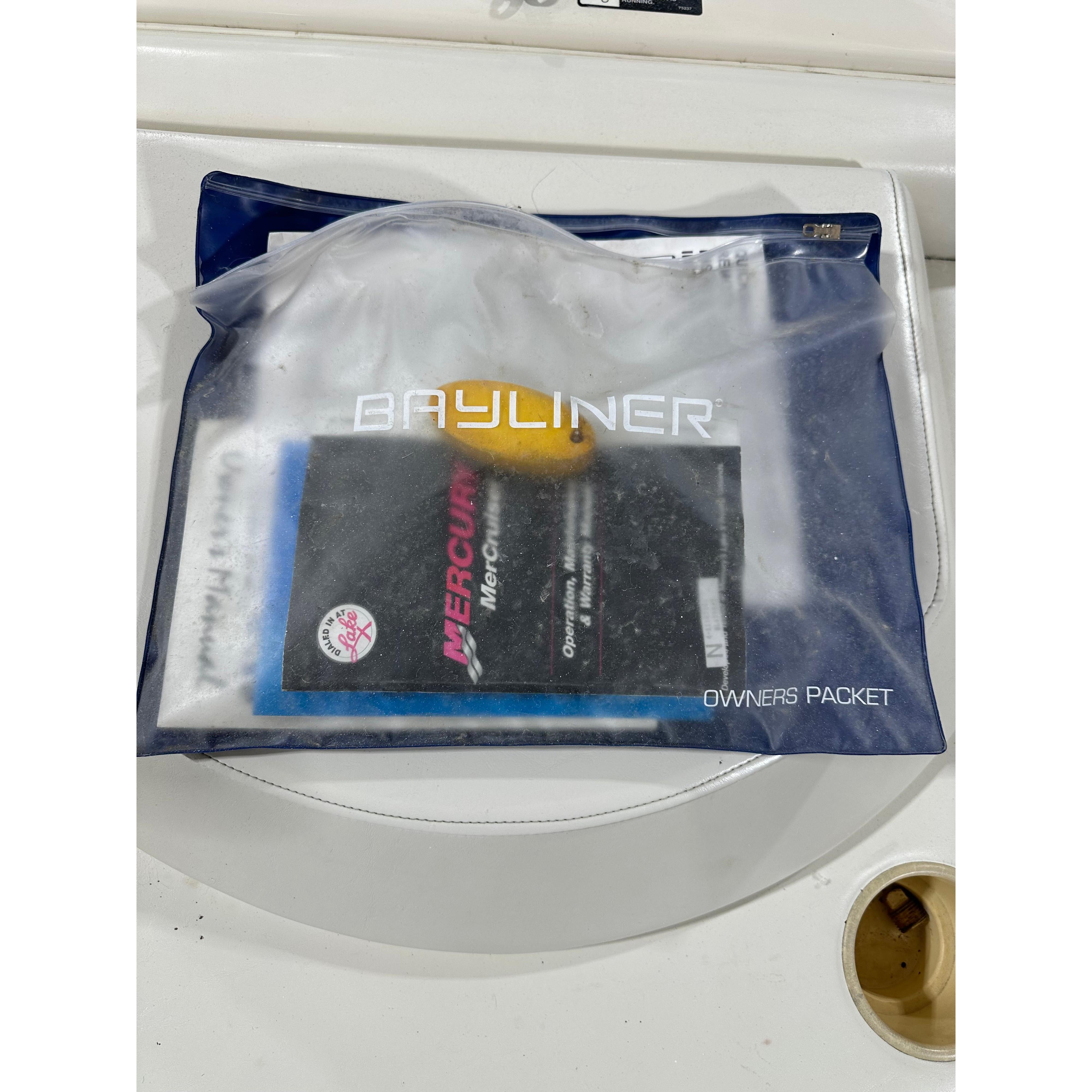 2000 Bayliner 1750 LX – Perfect for Family Fun and Friend Getaways!