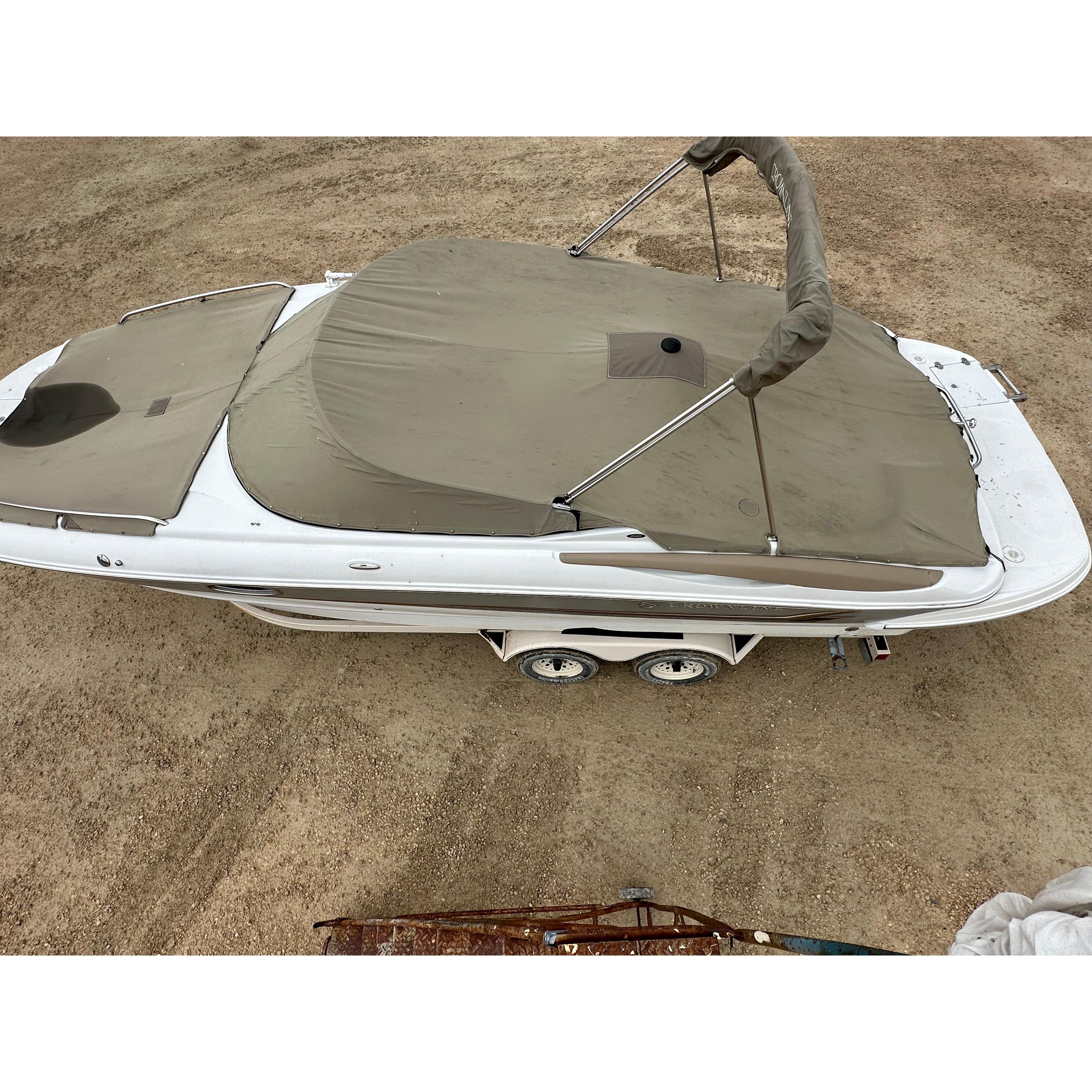 2005 Crownline 240 EX – Ready for Your Next Adventure!