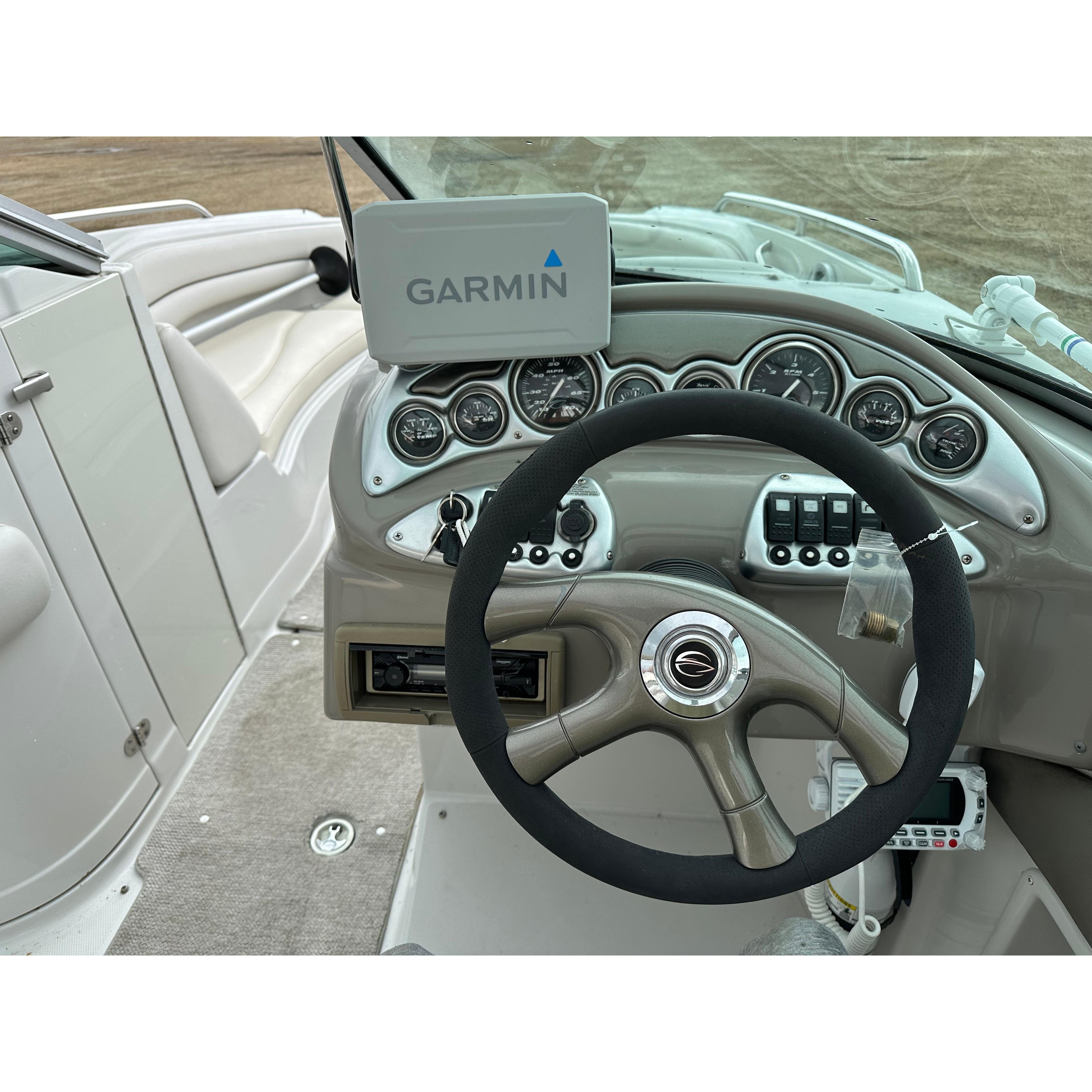 2005 Crownline 240 EX – Ready for Your Next Adventure!