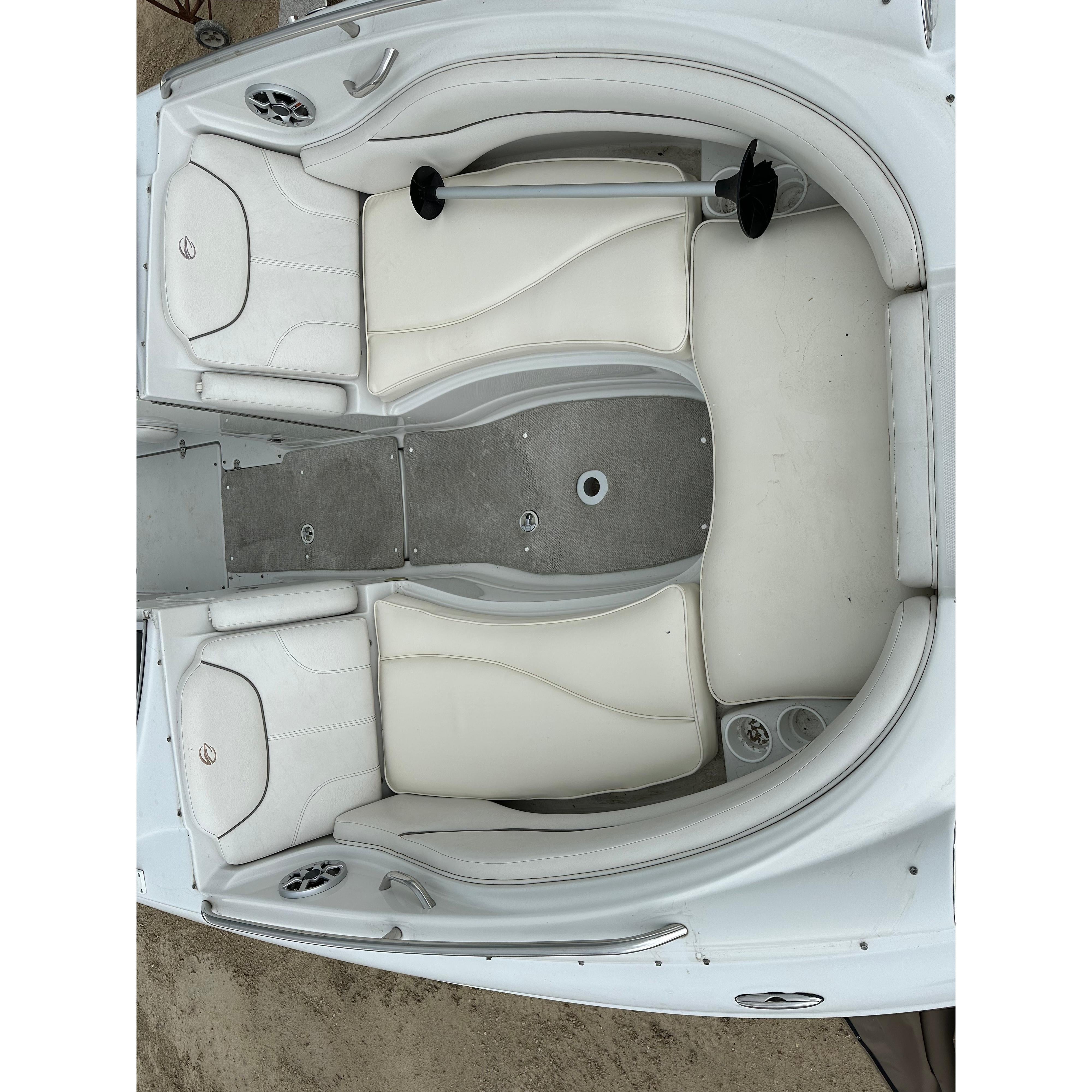 2005 Crownline 240 EX – Ready for Your Next Adventure!