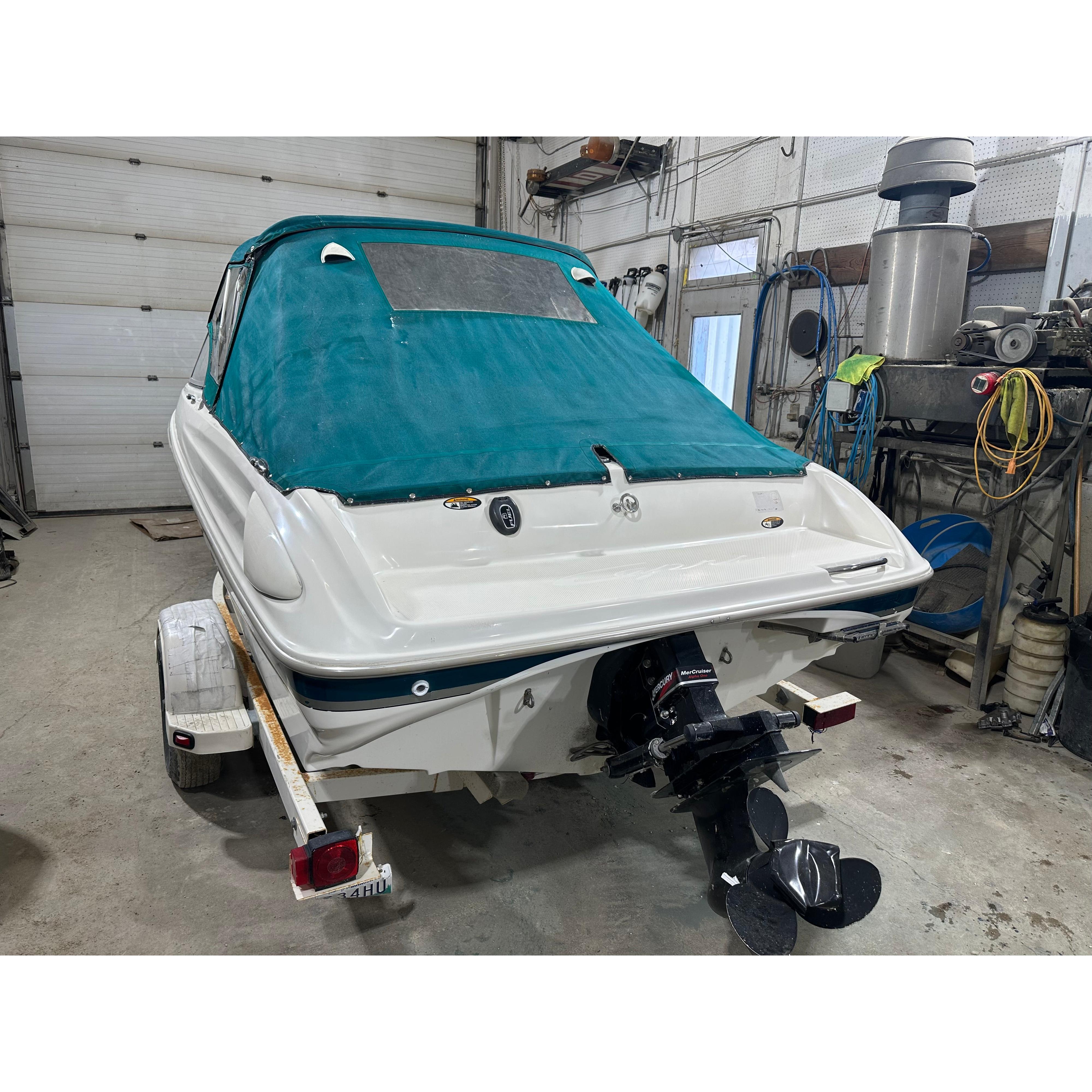 2000 Bayliner 1750 LX – Perfect for Family Fun and Friend Getaways!