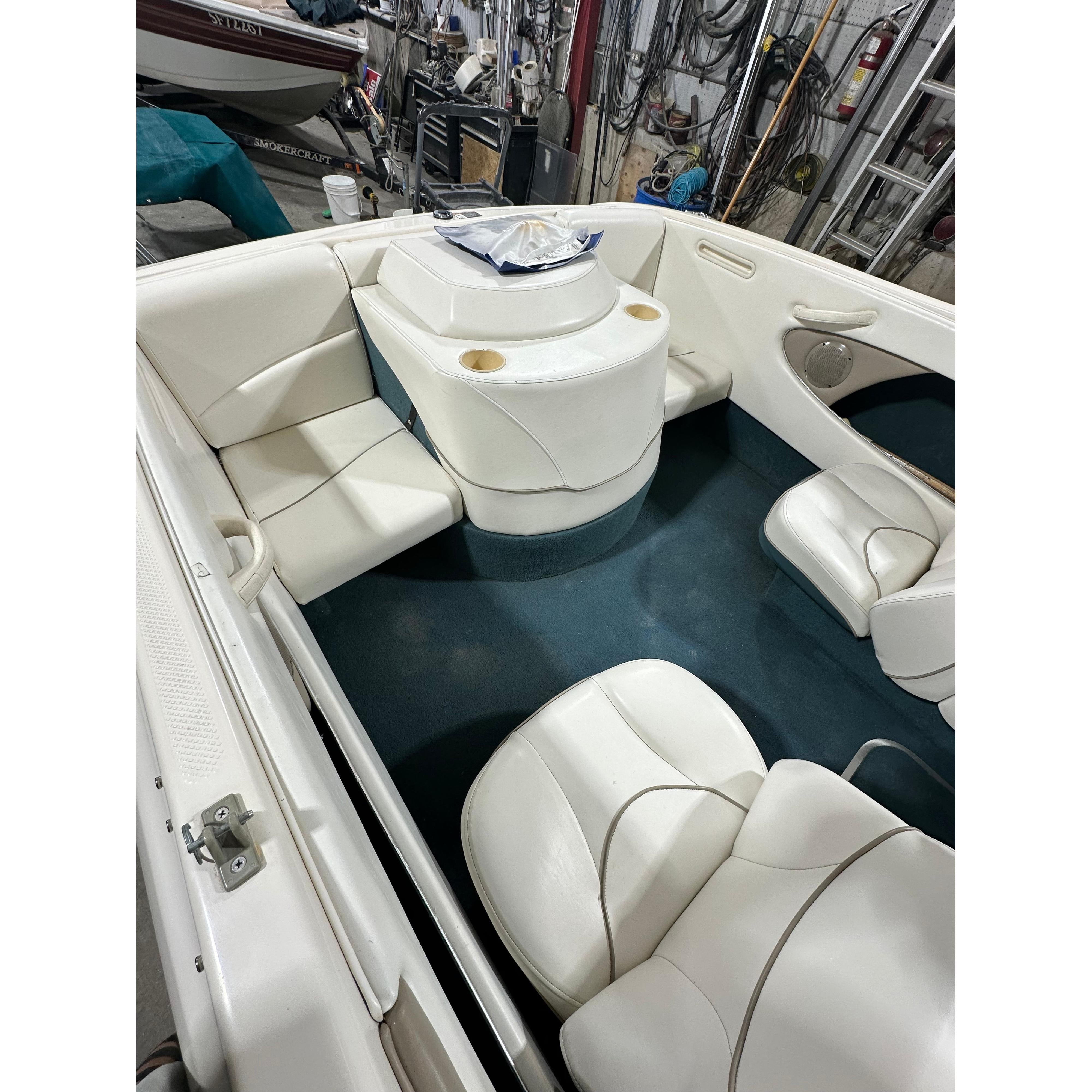 2000 Bayliner 1750 LX – Perfect for Family Fun and Friend Getaways!