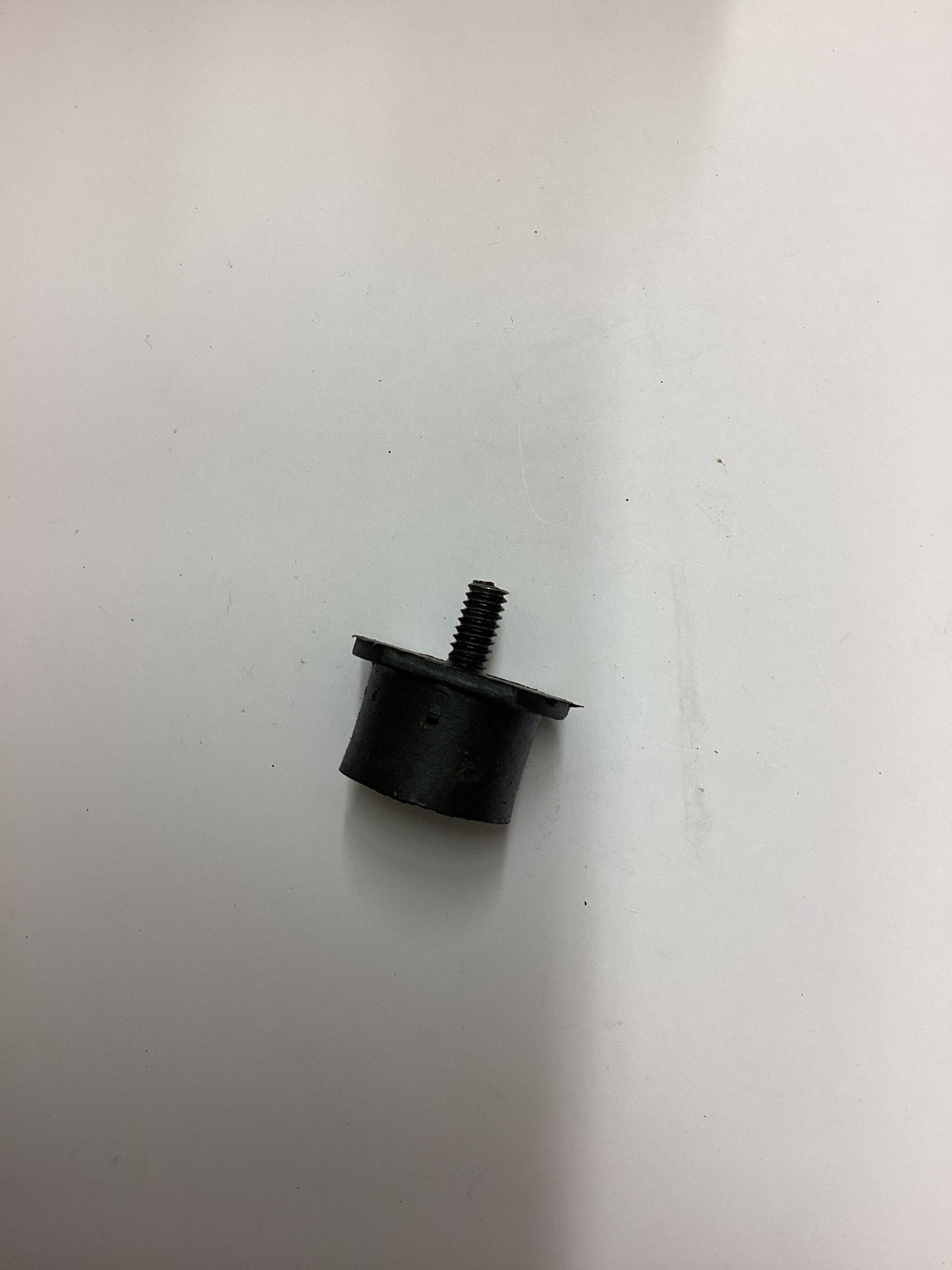 MOUNT, STARTER HOUSING P/N 332610